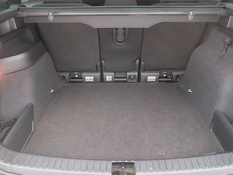Škoda Karoq (2018) Style 1.5 TSI, Automat - fotka 14 z 24
