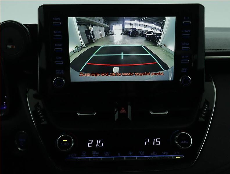 Toyota Corolla (2020) 1.8 Hybrid - fotka 16 z 16