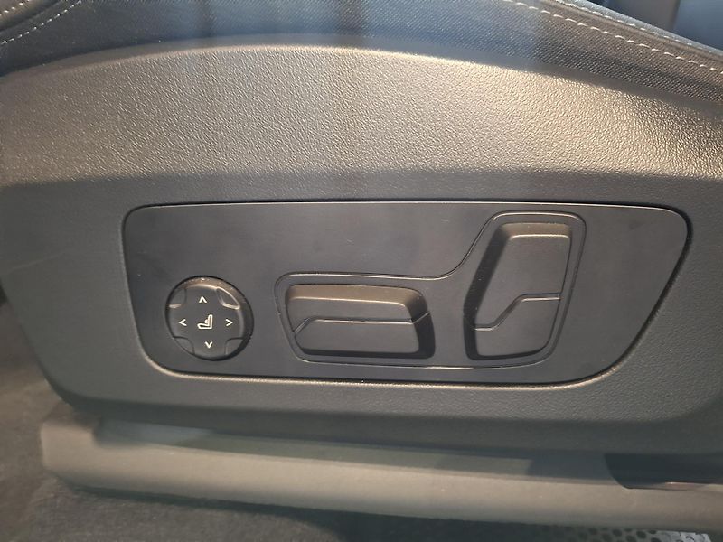 BMW X1 sDrive20i M-sport - fotka 24 z 24