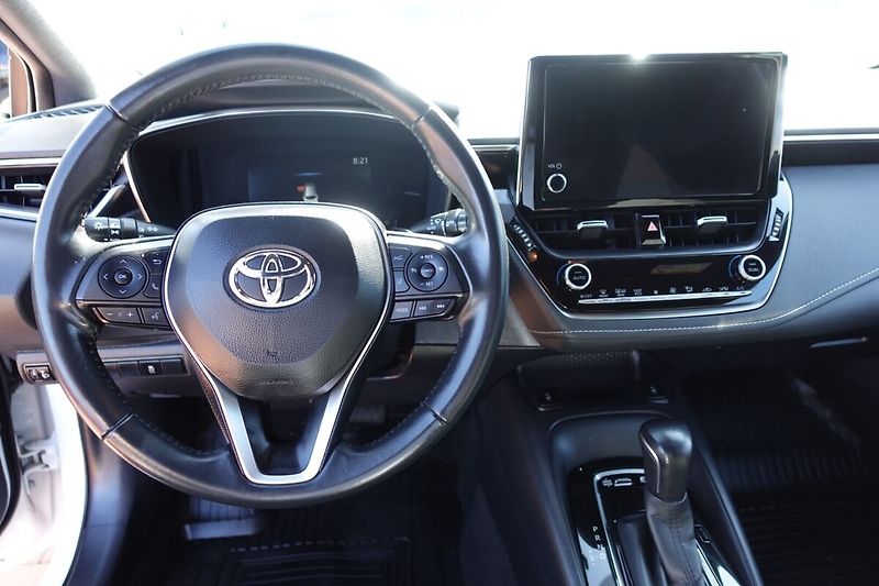 Toyota Corolla 2.0HSD e-CVT Comfort Tech - fotka 15 z 30