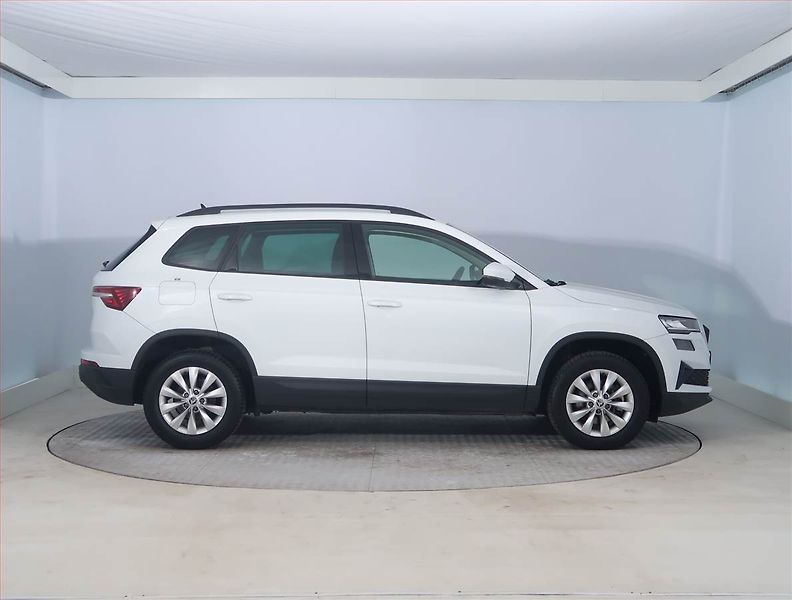 Škoda Karoq (2024) Fresh 1.5 TSI - fotka 6 z 21