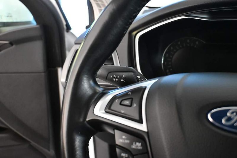 Ford Mondeo (2020) 2.0 140 KW LED ACC SONY 8AT EC - fotka 14 z 37