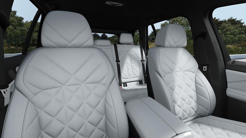 BMW X5 xDrive30d - fotka 11 z 14