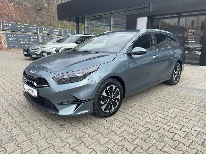 Kia Ceed SW (2025)  1,5 7DCT TOP 