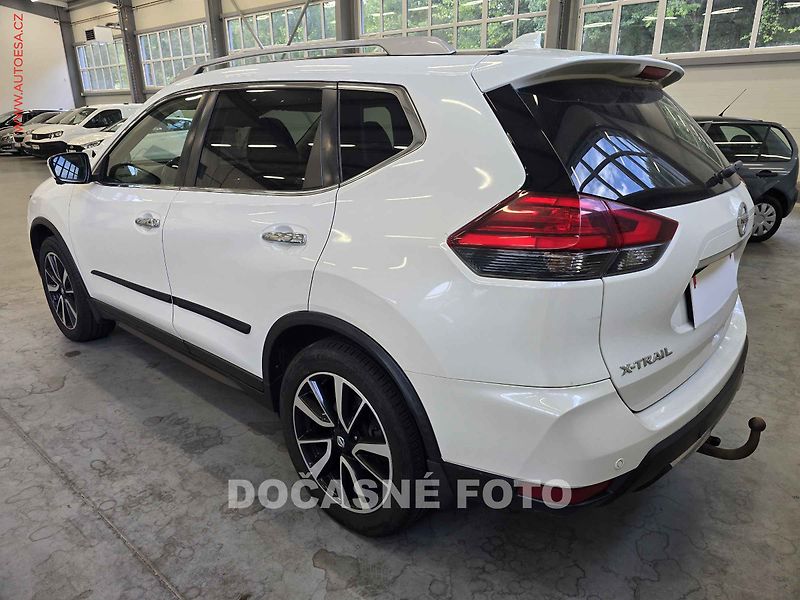 Nissan X-Trail (2018) 2.0dci, ČR - fotka 2 z 3
