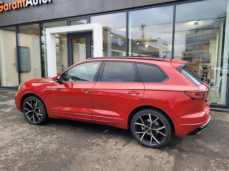 Volkswagen Touareg Final Edition R-Line  3,0 TDI - fotka 2 z 64