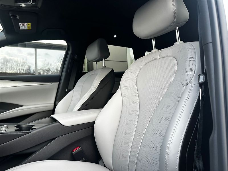 BYD Seal 6 (2025) 1,5   DM-i Touring COMFORT LIT - fotka 14 z 15
