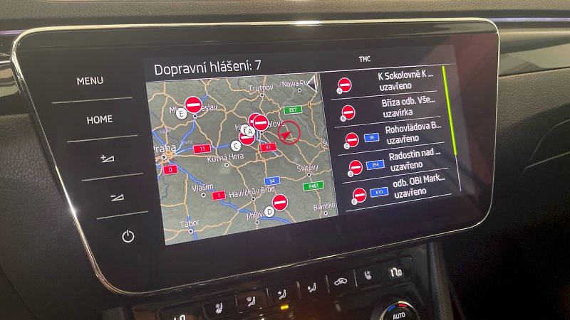 Škoda Superb (2019) kombi Laurin&Klement 2.0TDI  2 - fotka 29 z 34