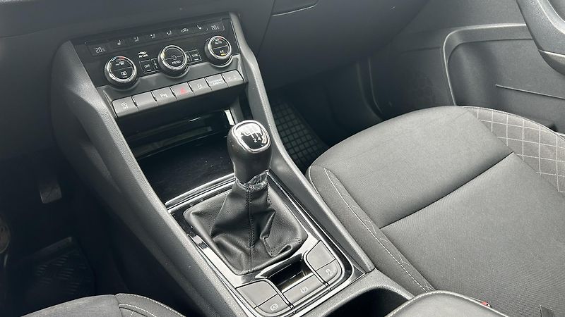 Škoda Karoq (2021) 1,5 TSI - fotka 13 z 23