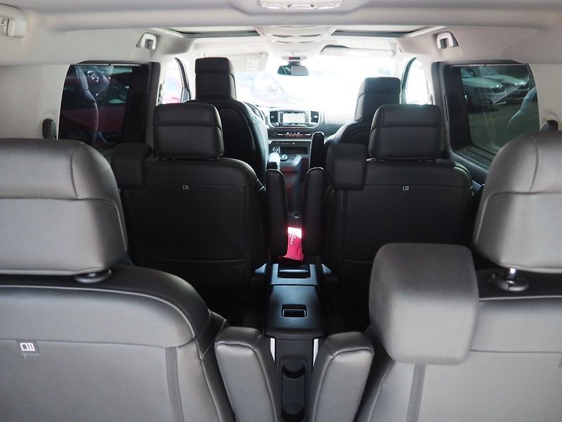Toyota ProAce Verso (2021) VIP L1 Webasto 2.0 D 130 kW 8A - fotka 14 z 44