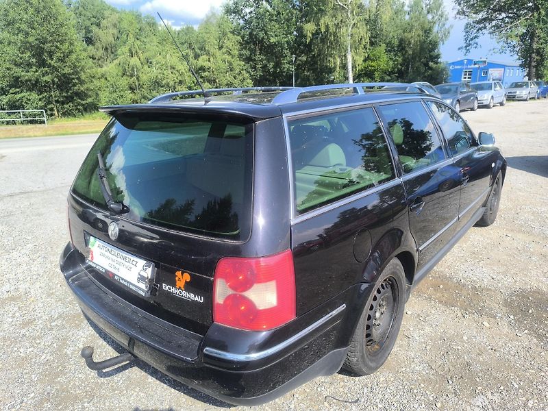 Volkswagen Passat Variant TDI96KW,190TKM,KRÁSNÝ,SERVISKA - fotka 4 z 21