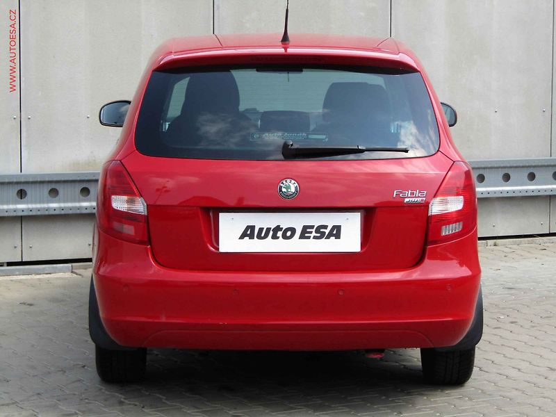 Škoda Fabia (2010) 1.2 i, AC, park.čidla - fotka 5 z 15
