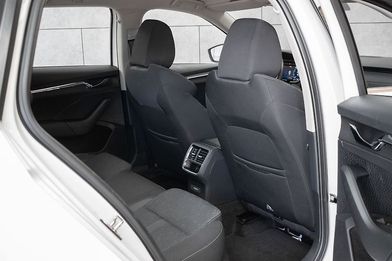 Škoda Octavia 1.5 TSI e-TEC*STYLE*DPH*ČR 1.M - fotka 12 z 41