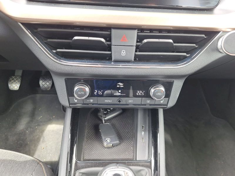 Škoda Kamiq (2023) 1.0 TSI / 81 kW / 6MP / Style - fotka 14 z 34