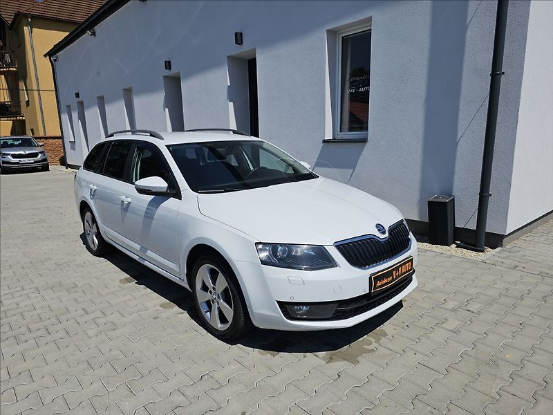 Škoda Octavia 2,0TDi 110KW Elegance TZ - fotka 1 z 49
