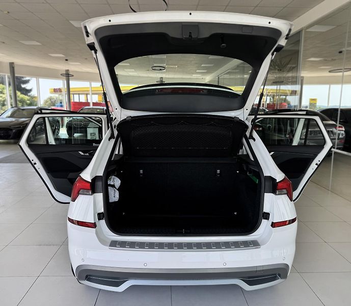 Škoda Kamiq 1,0TSI*Tempomat*PDC*REZERVACE! - fotka 26 z 29