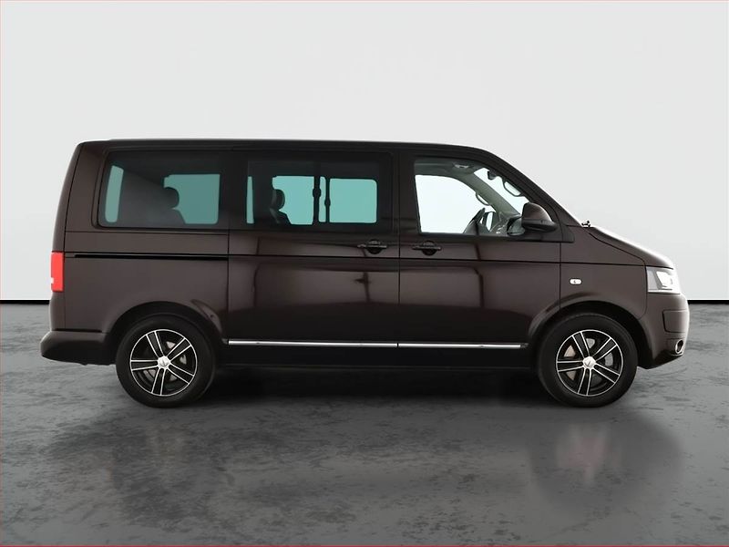 Volkswagen Multivan (2014) Highline 2.0 TDI 4Motion, ČR - fotka 6 z 17