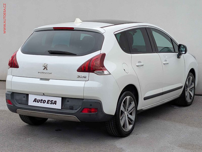 Peugeot 3008 (2014) 2.0 HDi, Allure, AT, navi - fotka 6 z 18