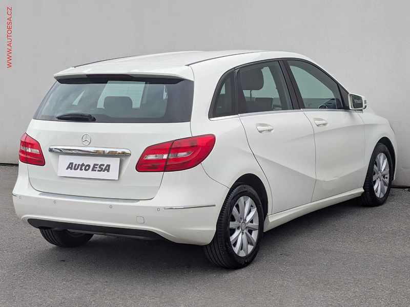 Mercedes-Benz Třídy B (2014) 1.5 CDi B 180, ČR, AC - fotka 6 z 15