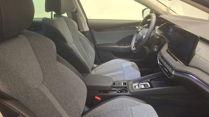 Škoda Octavia (2025) COMBI TOP SELECTION 1,5 TSI M- - fotka 15 z 22