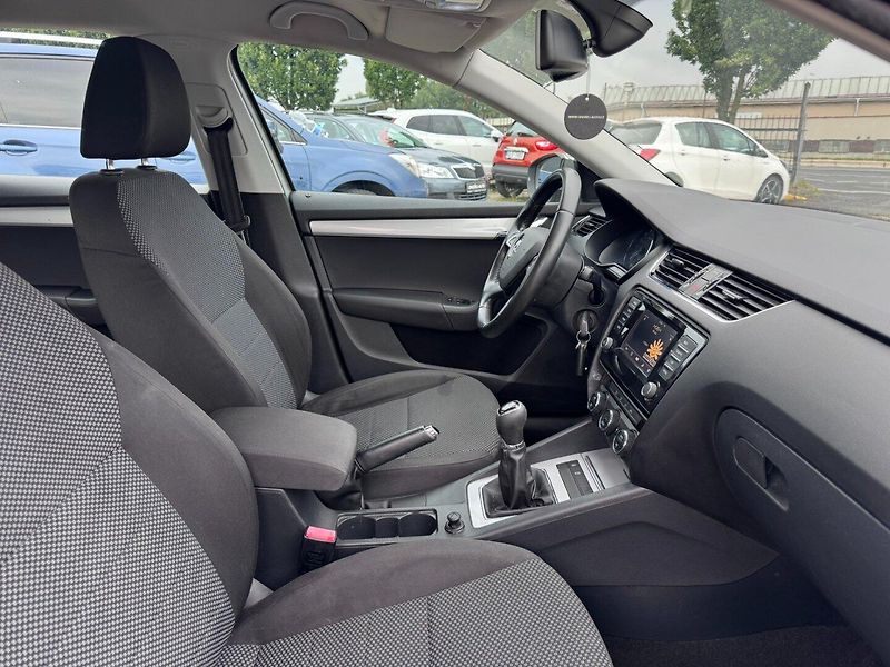 Škoda Octavia (2014) 1,6 TDI 77 KW STK - fotka 41 z 49