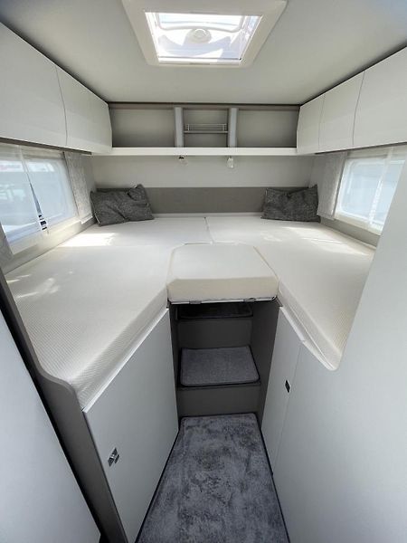 Frankia (2025) NEO M I7GDK - MB 2,0l/170HP - fotka 30 z 36
