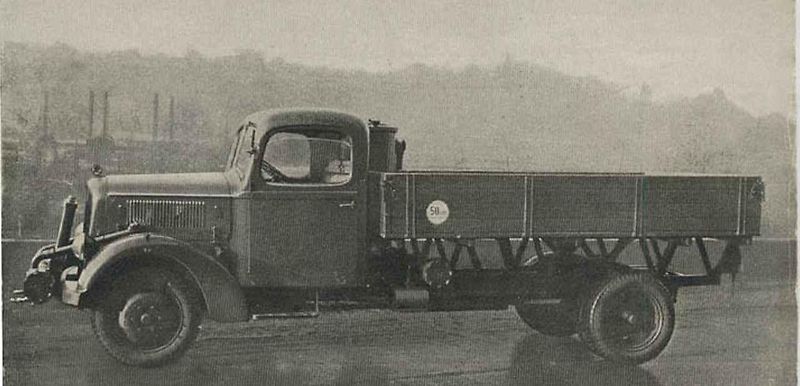 Škoda Popular.