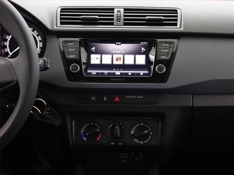 Škoda Fabia (2020) Ambition 1.0, Serv.kniha - fotka 10 z 13