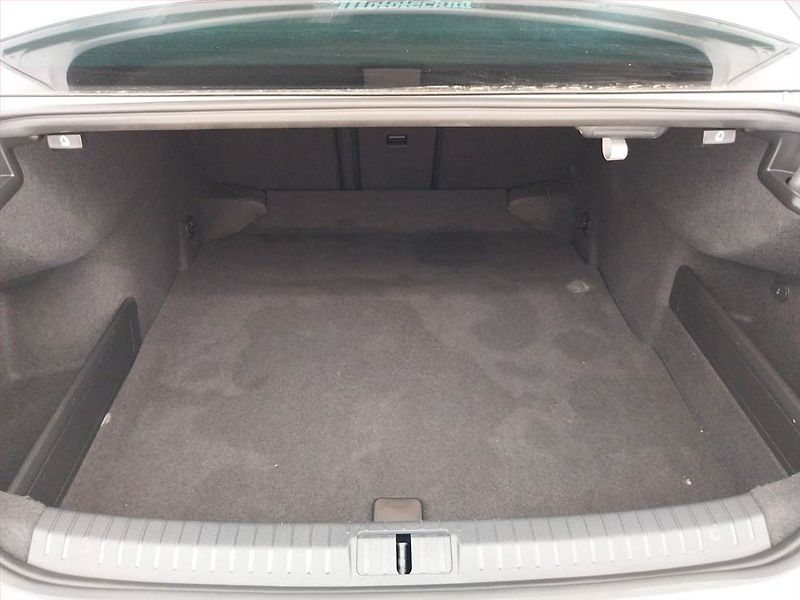 Volkswagen Passat (2019) 1.5 TSI, Tempomat - fotka 14 z 24
