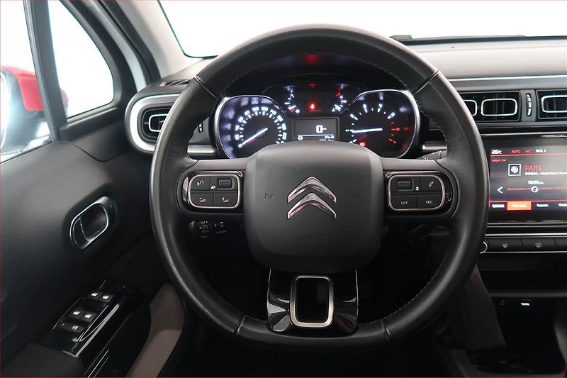 Citroën C3 (2018) 1.2 PureTech, Tempomat - fotka 14 z 16