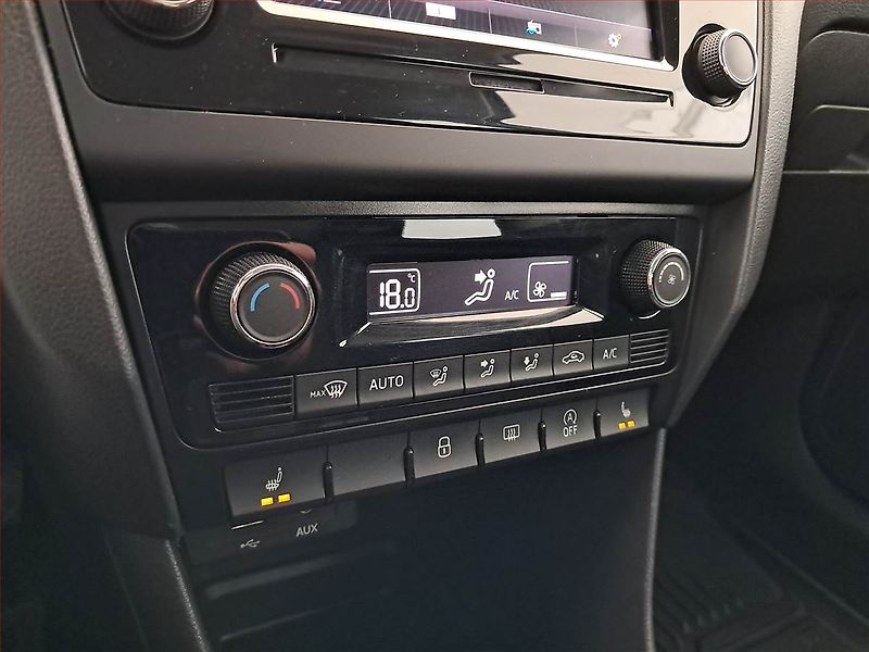 Škoda Rapid (2018) Spaceback 1.6 TDI, Tempomat - fotka 13 z 19