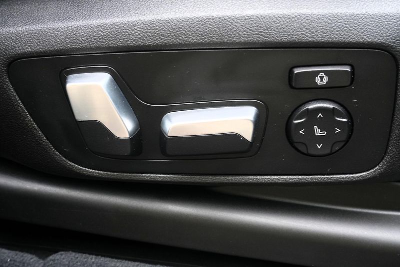 BMW X3 M40i, ČR, Tažné, Harman, ACC - fotka 39 z 39