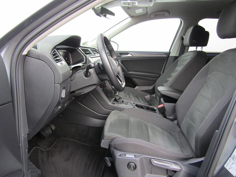 Volkswagen Tiguan (2022) Life 1,5 TSI DSG 110KW - fotka 19 z 30