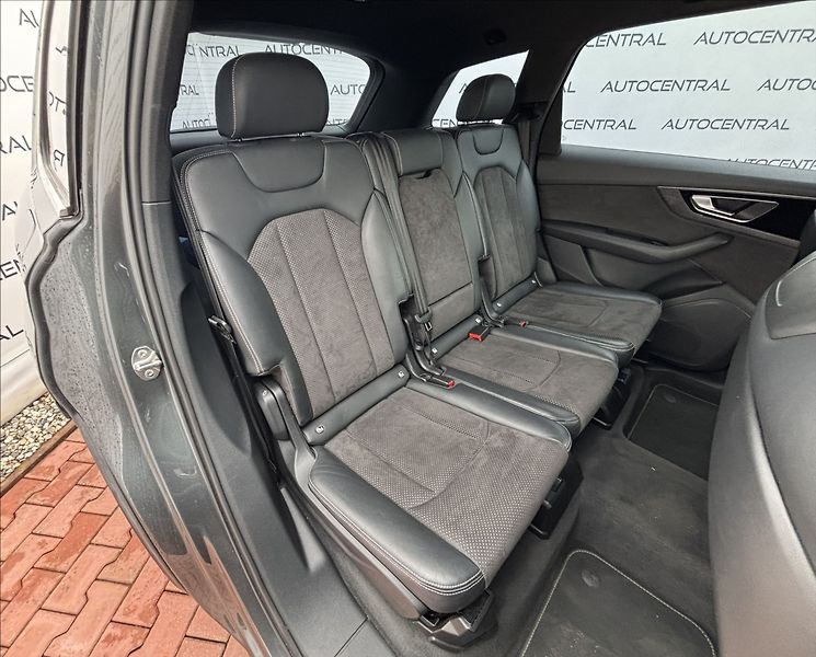 Audi Q7 3,0 TDi,QUATTRO,S-LINE,NEHAVAR - fotka 35 z 41