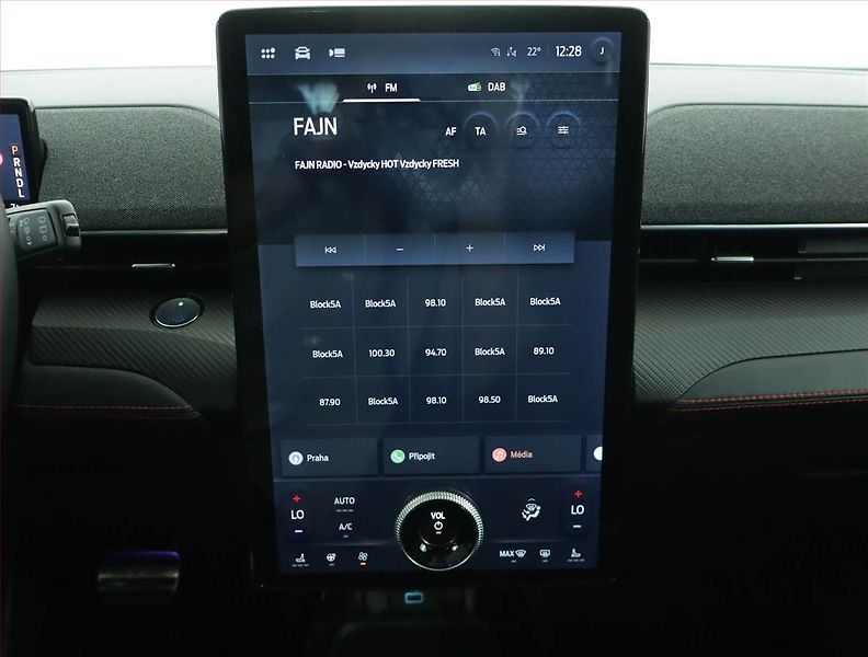 Ford Mustang Mach-E (2021) Standard Range AWD, SoH 94% - fotka 12 z 21