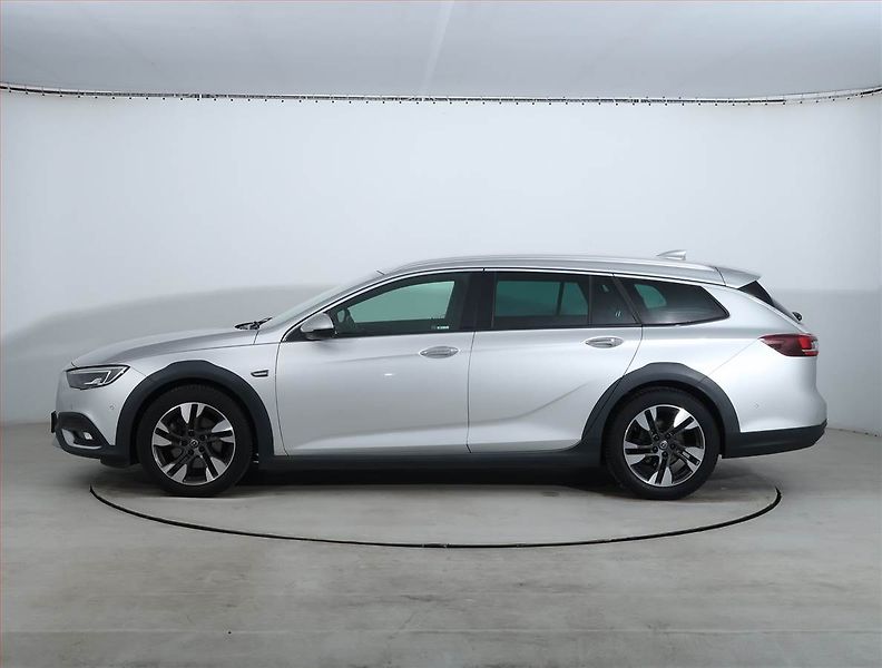 Opel Insignia (2018) Exclusive 1.5 Turbo, Automat - fotka 3 z 23