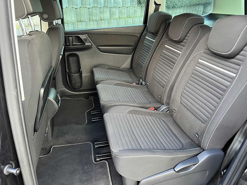 Volkswagen Sharan 1.4 TSi 110 kW 102.000KM - fotka 10 z 16