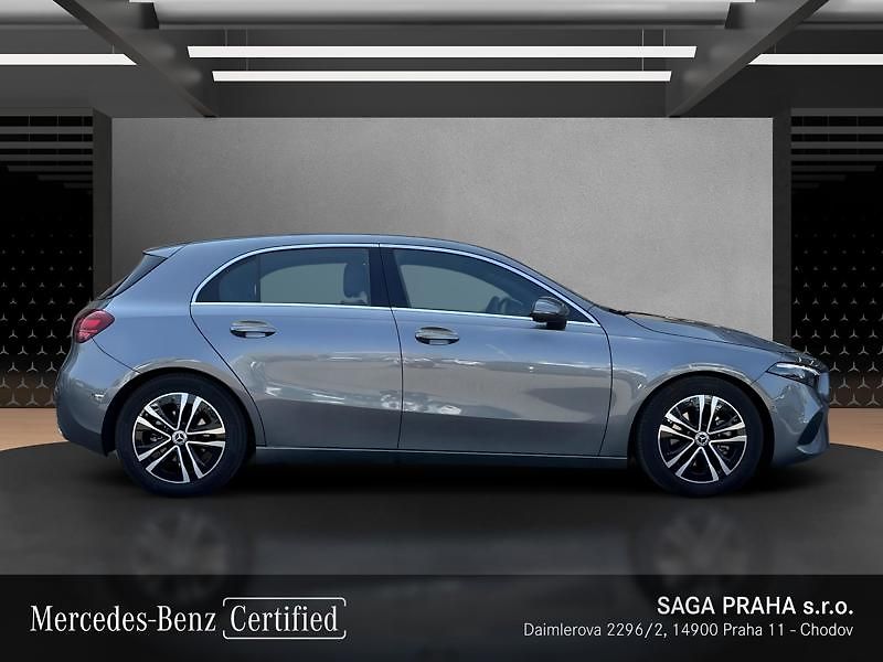 Mercedes-Benz Třídy A A-Třída 180 - fotka 3 z 19