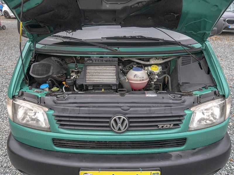 Volkswagen Transporter (1999) 2.5TDI 75KW – OBYTNÝ REIMO - fotka 41 z 47