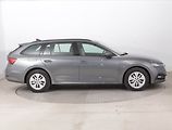 Škoda Octavia (2023) 2.0 TDI, Automat, Serv.kniha - náhled 6