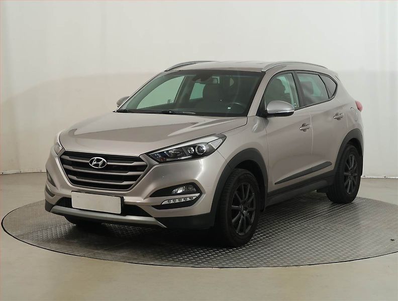 Honda HR-V (2017) Executive 1.5 i-VTEC - fotka 2 z 20