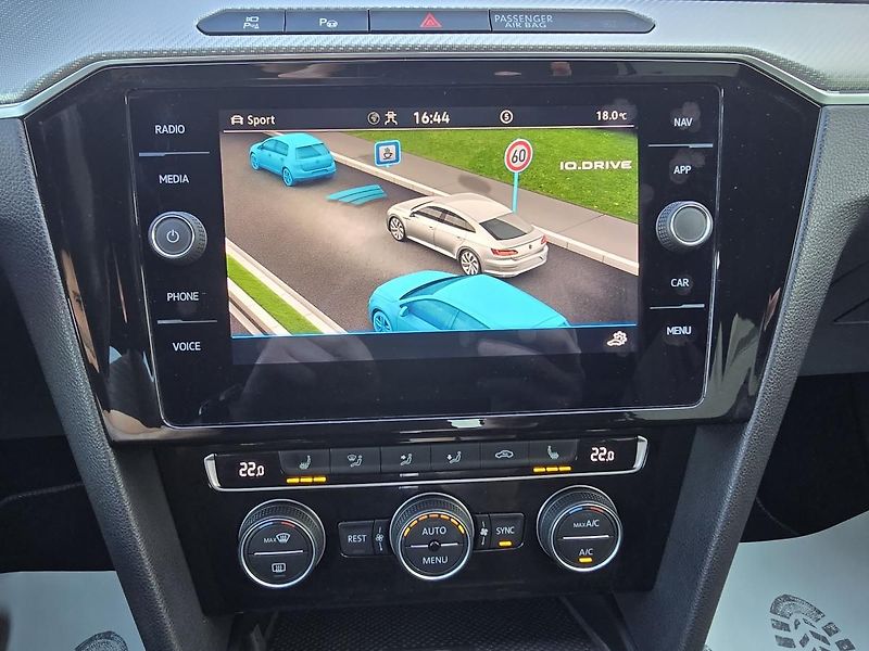 Volkswagen Arteon R-LINE 200kW KŮŽE NAVI KAMERA - fotka 22 z 49