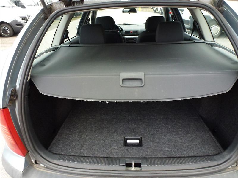 Škoda Octavia 1,9 TDI 81KW Tažné zařízení - fotka 19 z 42