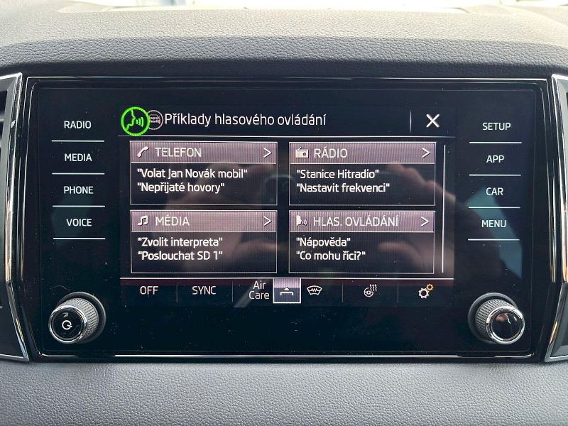 Škoda Karoq (2020) 1.5 TSI 110kW Sportline DSG - fotka 20 z 35