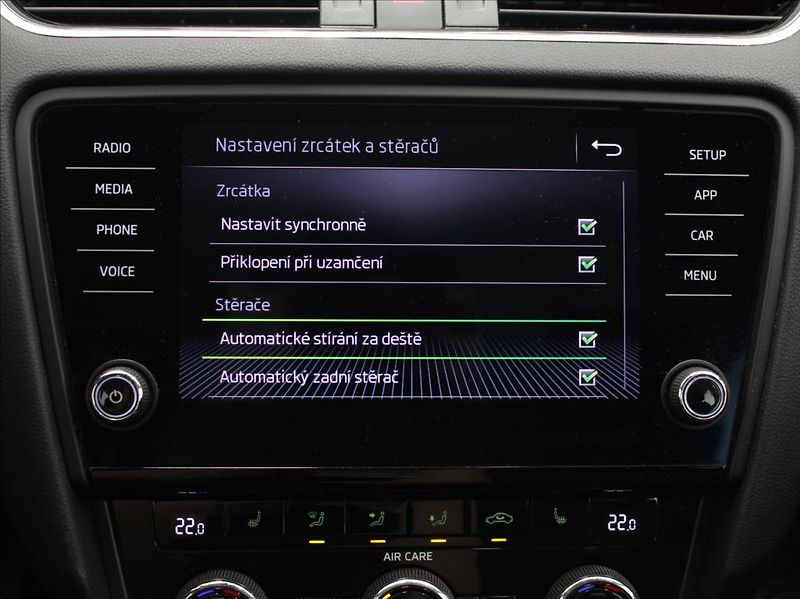 Škoda Octavia 1,6 TDi Style Kessy 1.maj ČR - fotka 12 z 24
