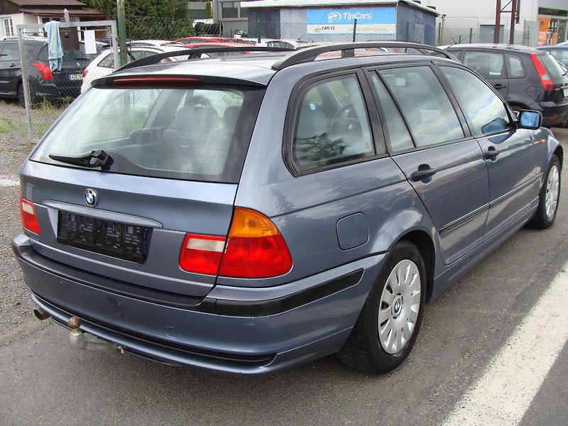 BMW Řada 3 318i, bez koroze - fotka 6 z 24
