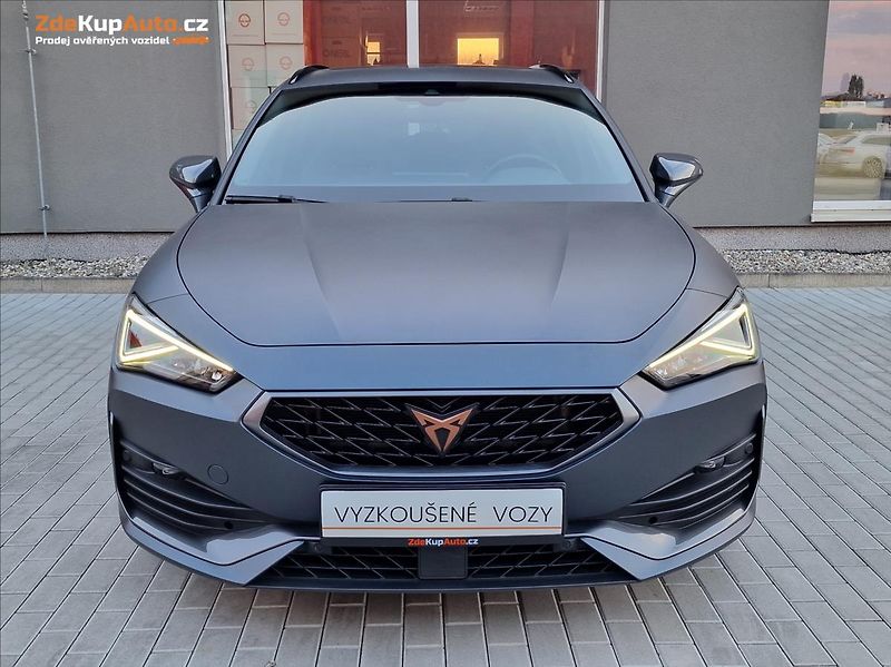 Cupra Leon 1.4TSI e-HYBRID 180kW DSG ST - fotka 4 z 50