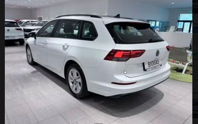 Volkswagen Golf Variant 1.5 TGI Base Ambient Kamera - fotka 4 z 12