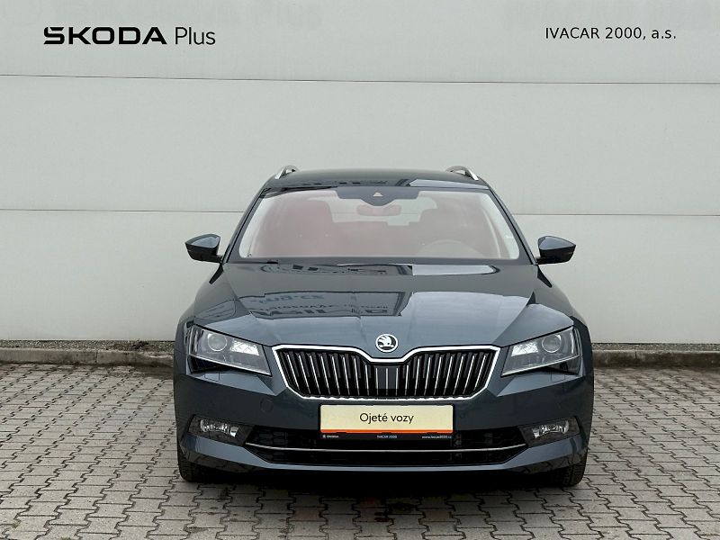 Škoda Superb (2017) Combi 2.0 TSI 206 kW 4x4 DSG L - fotka 4 z 25