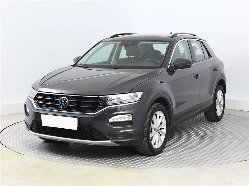 Volkswagen T-Roc (2021) 2.0 TDI 4Motion, 4X4, Automat - fotka 2 z 17